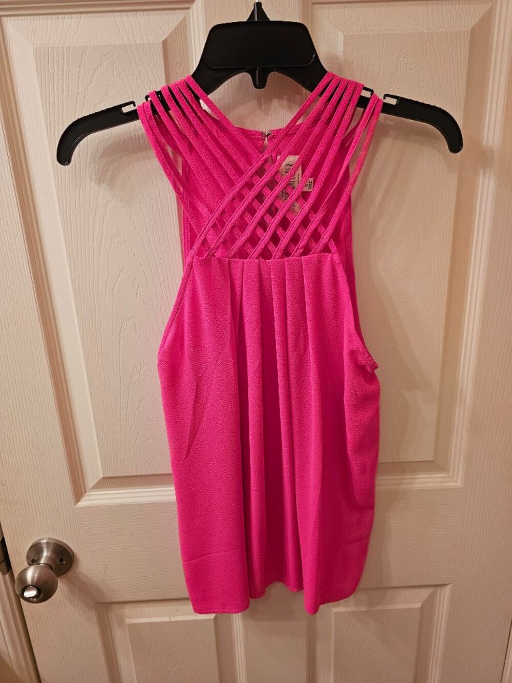 NWT Sweet Wanderer Medium Hot Pink Sleeveless Blouse